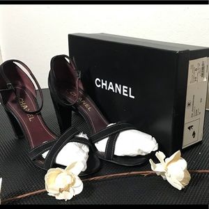 CHANEL BLACK SHOES 👠